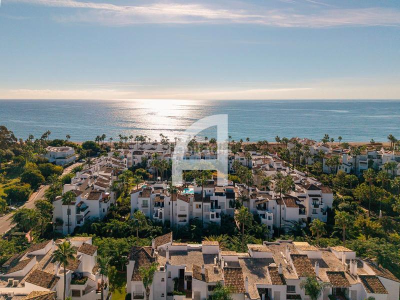 Foto bd566a15-c5f2-4879-a673-a021db2aa335. Flat in costalita p. andaluz i in Centro Estepona