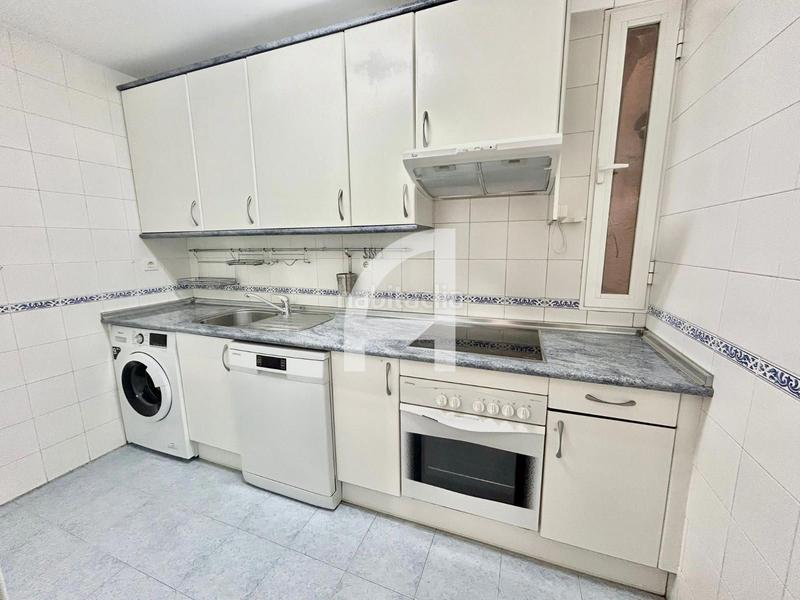 Foto c98f19f1-79ac-49bb-9128-f7982058354b. Alquiler piso apartamento de 2 habitaciones practico y funcional en el centro en Madrid