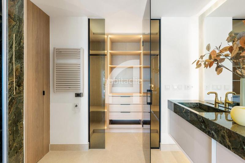 Foto 10967a01-7788-4230-9bc2-d8f776ae71eb. Piso en bahia de velerin 5 en El Velerín Estepona