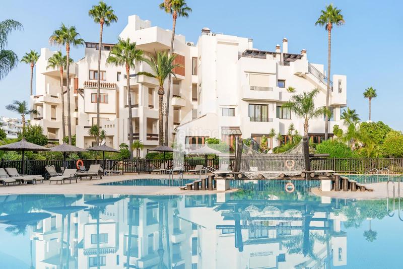 Foto 1c723c4c-29f4-43a6-884c-e97d474dea8c. Piso en bahia de velerin 5 en El Velerín Estepona