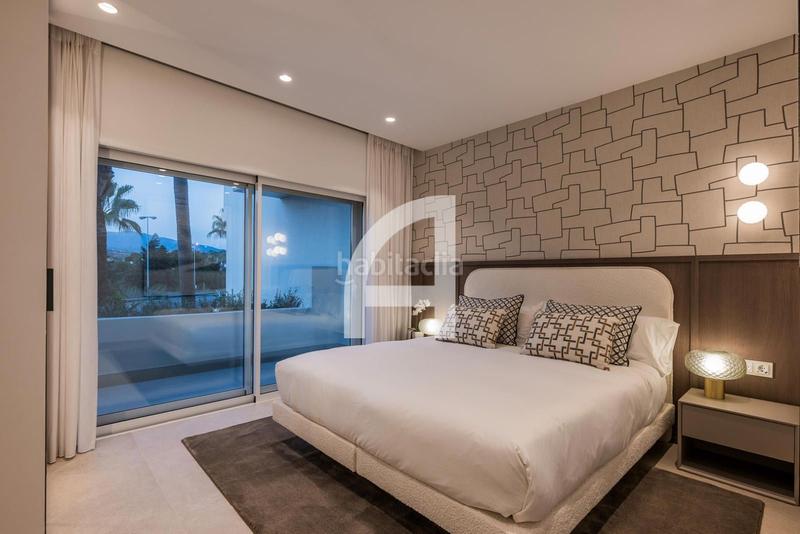 Foto ae4ef9b1-5ed3-4ec3-b0cb-8e6f75c97efb. Piso en bahia de velerin 5 en El Velerín Estepona