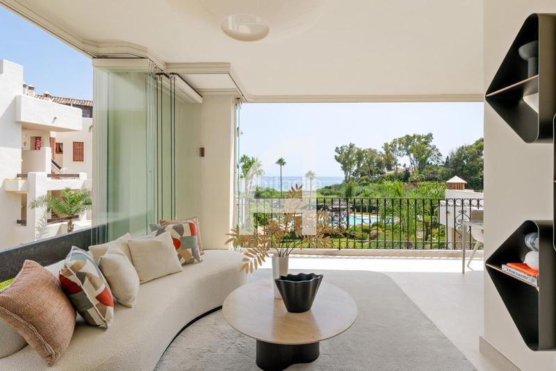 Foto afd01155-807b-43cc-996a-bdb8b2933f9f. Piso en bahia de velerin 5 en El Velerín Estepona