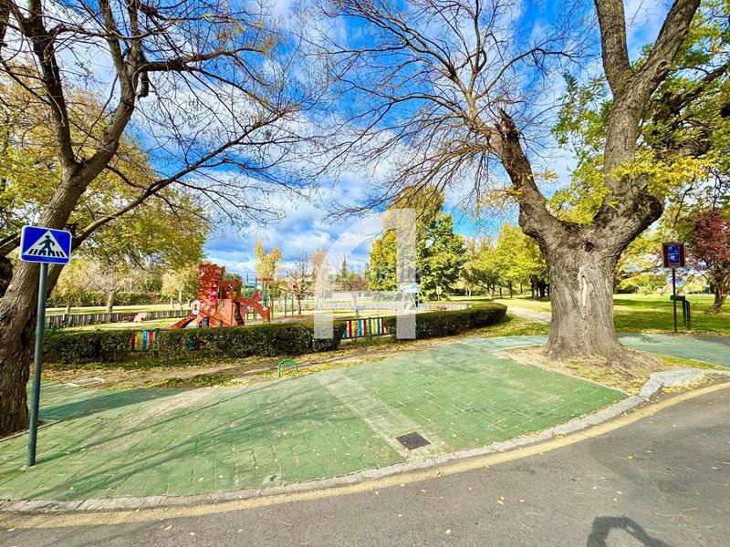 Foto 3b905ea2-15a0-4497-9fdc-35b5e0b5ddb1. Propriété dans Villafranca del Castillo Villanueva de la Cañada