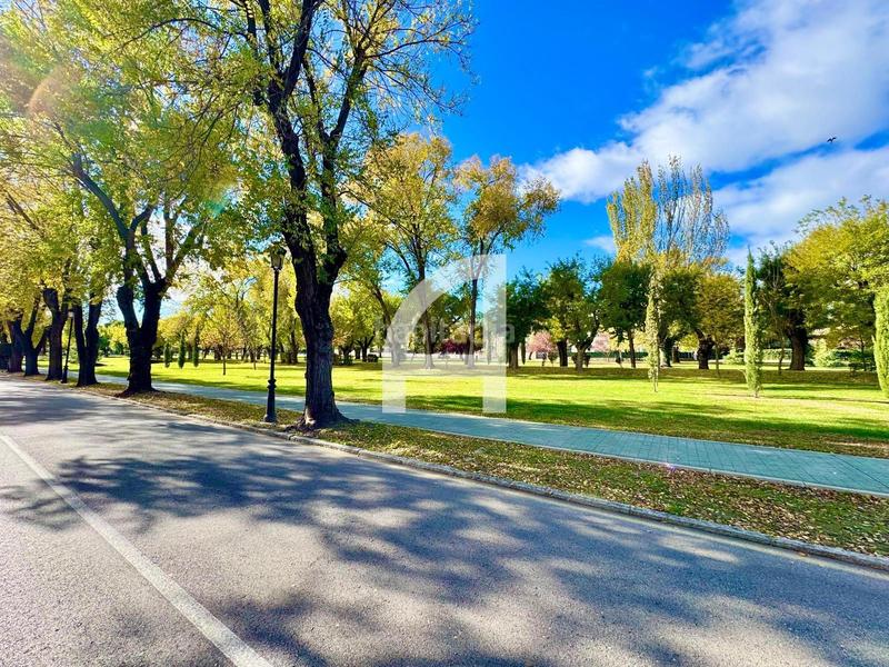 Foto bf18b06d-4532-4482-aea3-637435c2037c. Propriété dans Villafranca del Castillo Villanueva de la Cañada