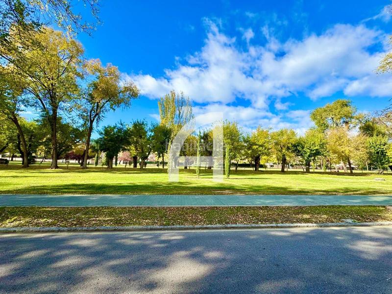 Foto f40b6492-3271-4cac-b8dc-052967f0de28. Propriété dans Villafranca del Castillo Villanueva de la Cañada