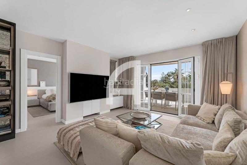 Foto ffa562b8-c98d-4e60-bd3a-dab971d14bbb. Piso apartamento exclusivo en Puente Romano, golden mile en Marbella