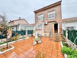 Casa adossada a Fuente el Saz de Jarama. Espectacular  vivienda en fuente  saz del jarama