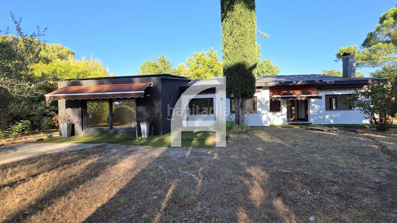 Foto 601d5fe6-d295-4845-96b2-8212985c9be5. Chalet con riscaldamento piscina in Villafranca del Castillo Villanueva de la Cañada