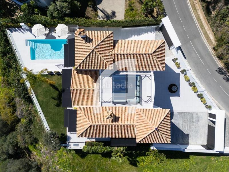 Foto 534aaf4c-3c99-40e3-a6e3-4564c3c85c68. Xalet amb aparcament a La Quinta Benahavís