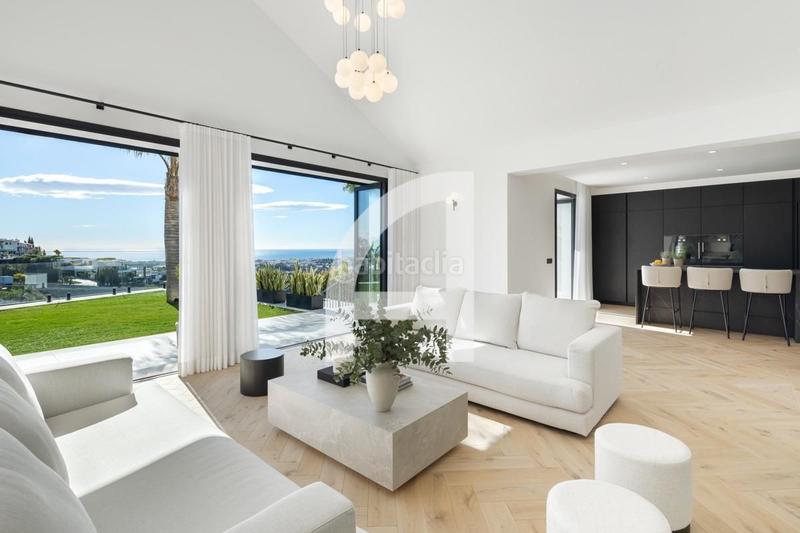 Foto f747f5da-5865-4655-b396-5d6b42118e44. Xalet amb aparcament a La Quinta Benahavís