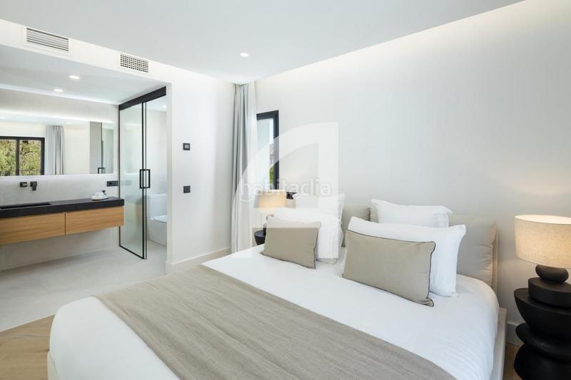 Foto f834e025-0ba2-4665-8e88-11479b9701f4. Xalet amb aparcament a La Quinta Benahavís