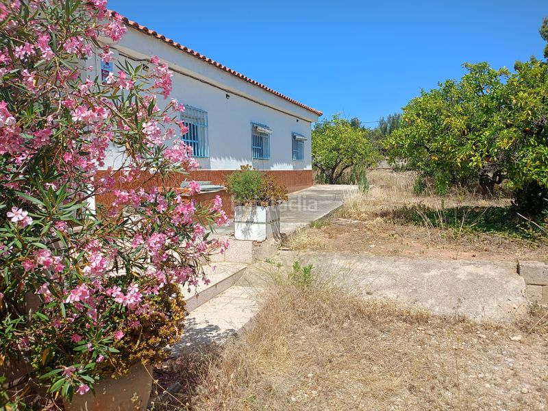 Foto ab08cf94-3017-49cc-92d4-bf7063ce3461. Chalet en Cheste