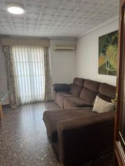 Lloguer Pis a Quart de Poblet. Piso de alquiler en quart de poblet – junto al metro salt de l’a