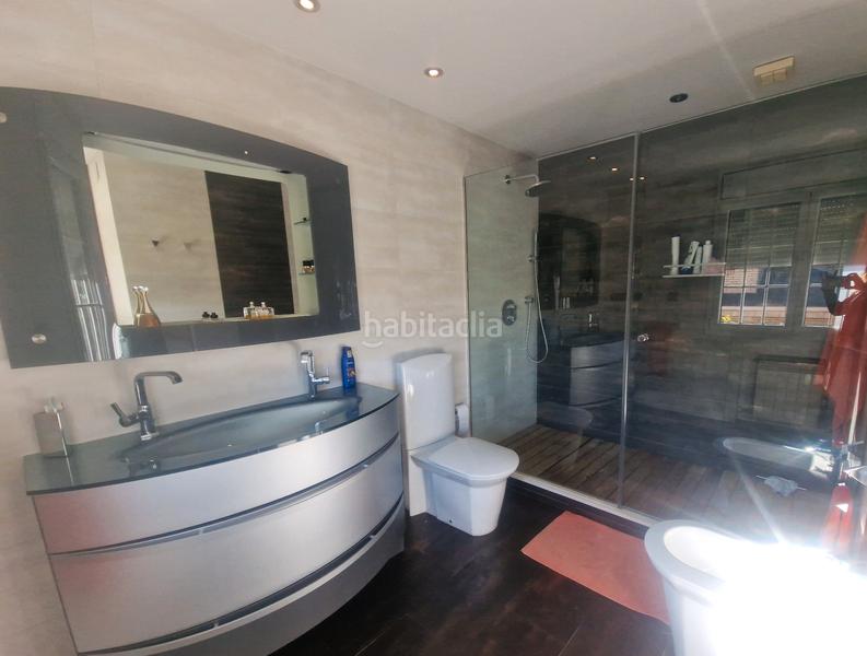 Foto 5a539b29-de5c-49d3-9d7a-6ff85b0483a5. Casa aparellada amb xemeneia calefacció aparcament a Cerdanyola del Vallès