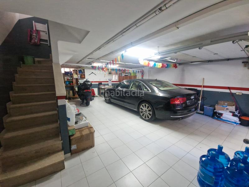 Foto 73ac1cd8-5eee-4a63-87af-3b8c324f5d1c. Casa aparellada amb xemeneia calefacció aparcament a Cerdanyola del Vallès