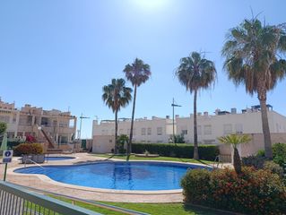 Ground floor in Palomares. Apartamento de 1 dormitorio en planta baja con 2 terrazas a 950m