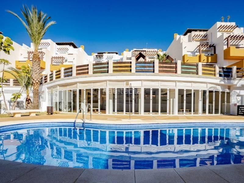 Foto d9ff5eba-f5e0-479f-8926-3afa101b77f3. Ático  exclusivo con piscina climatizada y pista de pádel en lomas del mar, en Vera