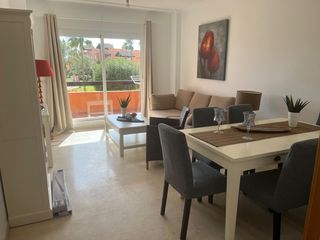 Affitto Piccolo appartamento in Calle casares del sol 36a. Se alquila apartamento en casares del sol