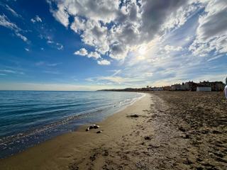 Piccolo appartamento in Calle casares del sol 3. Apartamento en casares del sol con vistas impresionantes a la pi