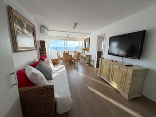 Rent Flat in Calle lituania 3. Se alquila piso con licencia turística en tres banderas estepona