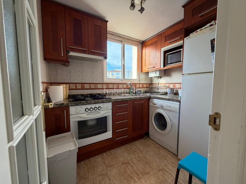 Foto caf1a746-f9c3-48da-8b3f-9aaaf376db82. Alquiler piso en calle lituania 3 se alquila piso en tres banderas en Estepona