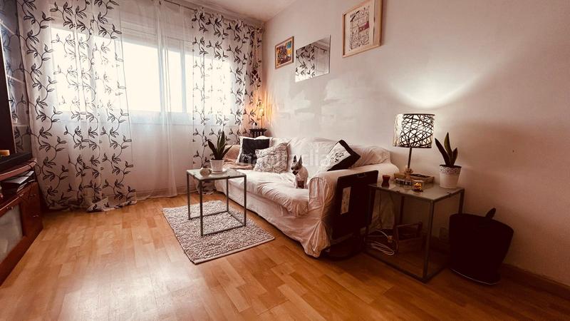 Foto a336f109-0b47-49e8-9d0e-0658c15dca11. Miete etagenwohnung in calle atlantida 25-31 in Llefià Badalona