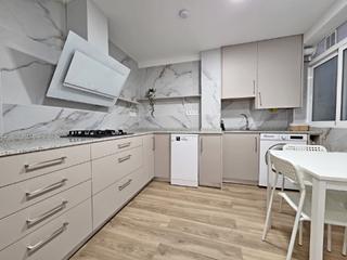 Pis a Santo Domingo. Piso  alicante san blas