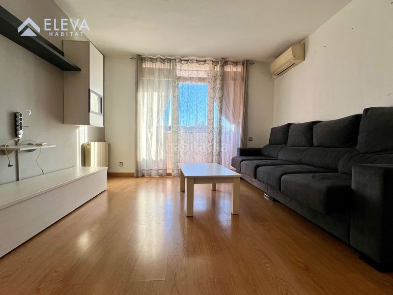 Foto 0374c124-8797-4e20-b844-326c6080ef93. Piso luz, vistas al castillo y gran potencial en el corazón de Pardinyes! en Lleida