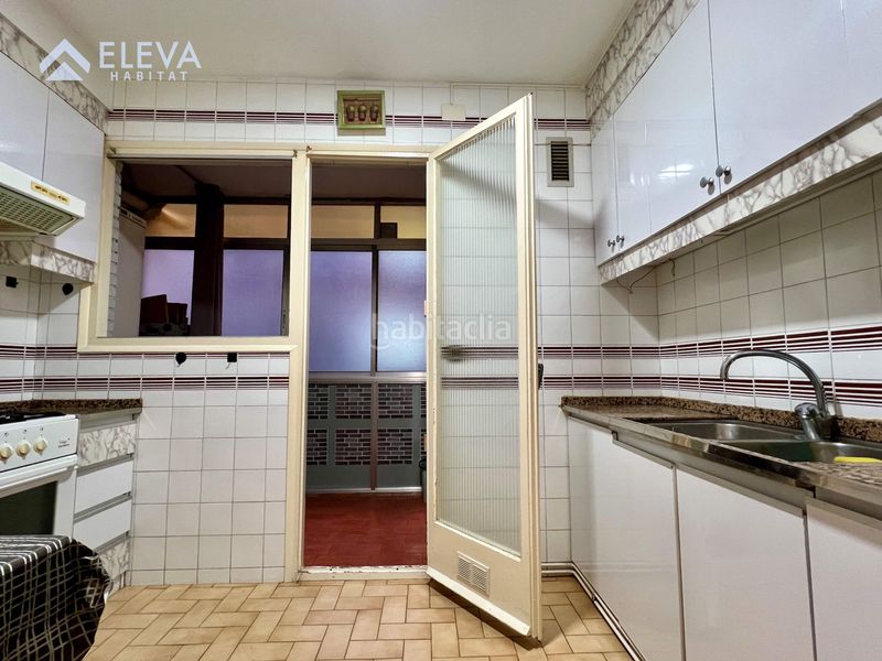 Foto 3f300c34-f57f-4333-8876-cd995ac8fa62. Piso luz, vistas al castillo y gran potencial en el corazón de Pardinyes! en Lleida