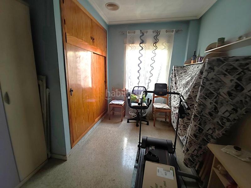 Foto cbf2762d-ba25-48c2-9cf9-40955c0eb195. Pis a Almoradí