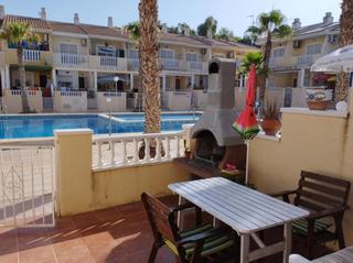 Casa  La serviola. Apartamento en planta baja en lomas del polo