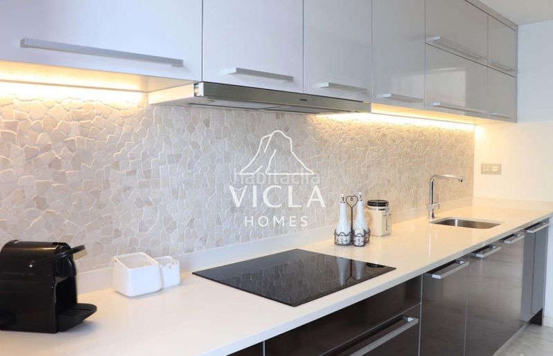 Foto 388fa074-4cd6-404b-909a-6b1820f0e437. Location attique avec chauffage parking piscine dans Ibiza