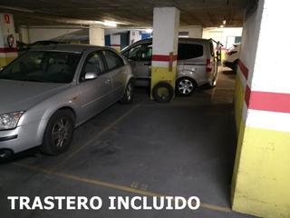 Aparcament cotxe  Rambla de badal