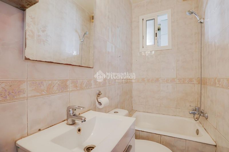 Foto 73c5a10d-e9d2-4fbb-80e9-10d01e740217. Piso  en venta en Centre Rubí