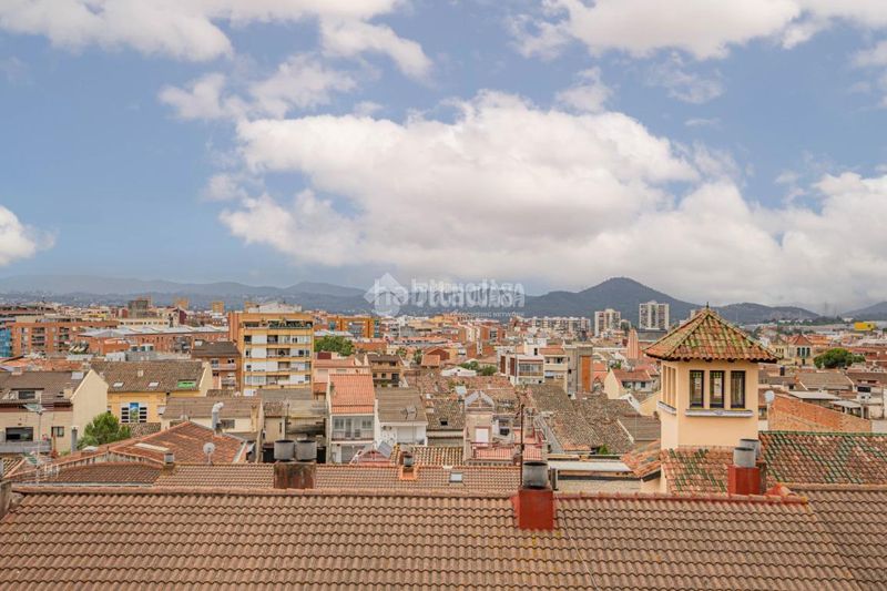Foto bfbd6ea1-940e-44e9-85a2-4bdbcb34125b. Piso  en venta en Centre Rubí