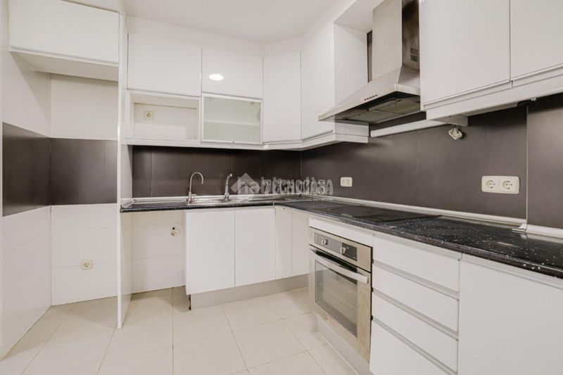 Foto baa5dadd-d0b7-4682-aa03-c91384f41908. Pis amb calefacció a Ca n´Oriol Rubí