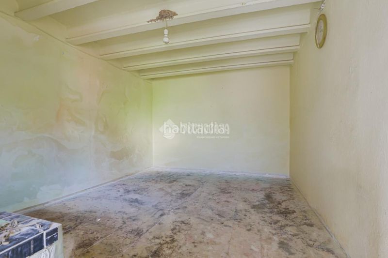 Foto 1fd9ee09-e35f-4a05-a626-8b63eb05036d. Terreny residencial a Ca n´Oriol Rubí