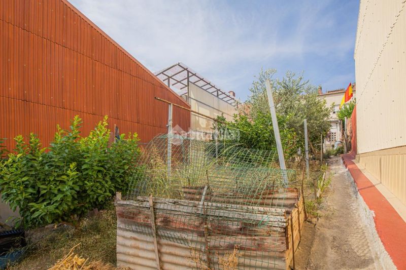 Foto 649e8efb-99e3-4c1f-85e9-3eef2a37aff7. Terreny residencial a Ca n´Oriol Rubí