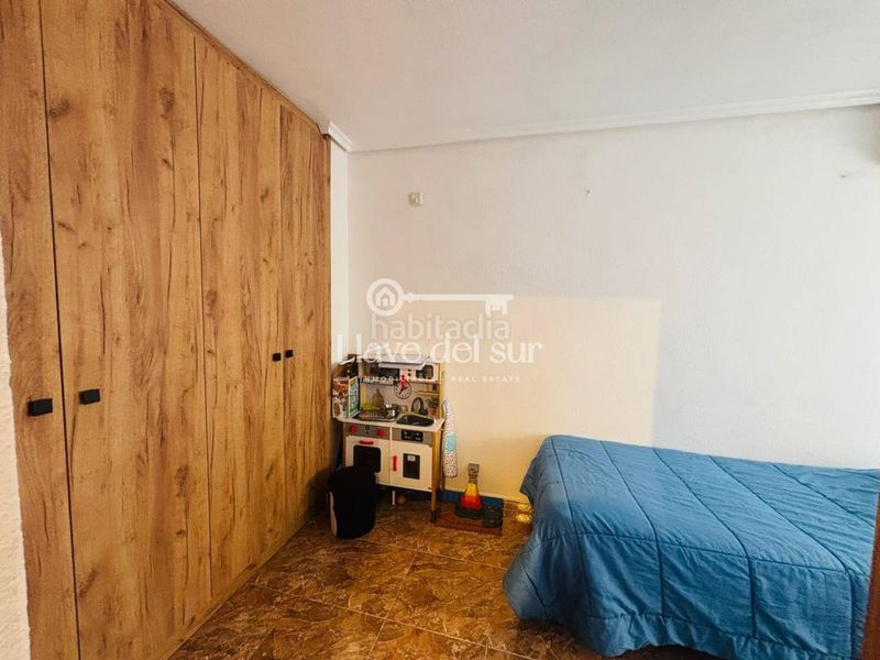 Foto b285cfaa-880b-4674-9797-4a2add4820c0. Pis a Casco Antiguo Águilas