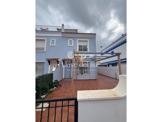 Dúplex  Calle discovery 50. Casa calas del pinar