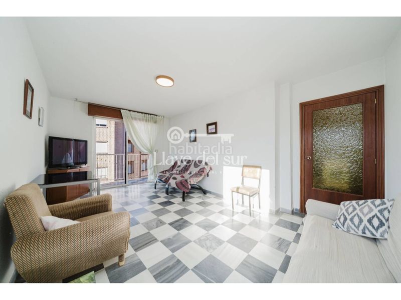 Foto e01ef934-60e6-49b2-b372-d3f003fda41d. Piso  en el centro a 5 min del mar en Casco Antiguo Águilas