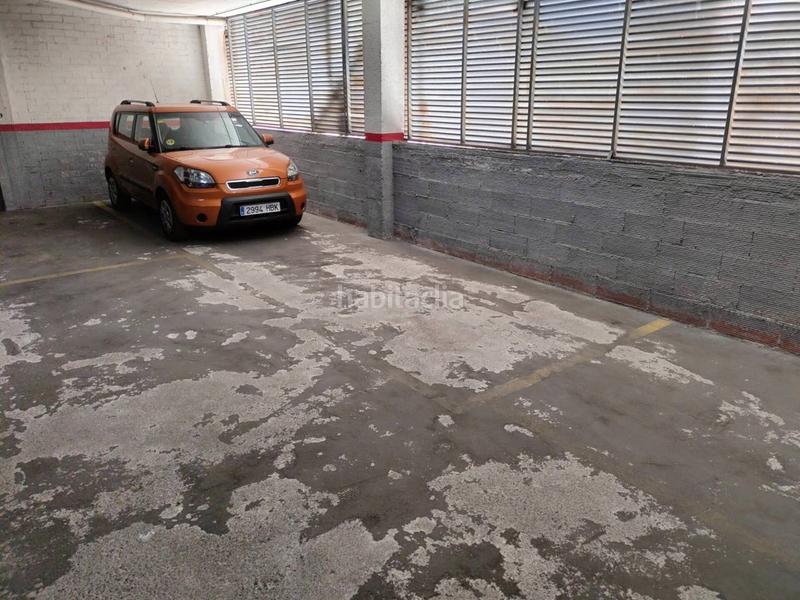 Foto a16b814f-1737-42ea-bf02-2284b1c78170. Piso exclusivo último piso con trastero y plaza doble a un paso del centro en Sabadell