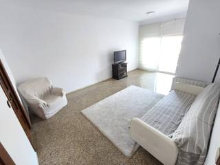 Piso en Eixample. Espacioso piso con dos terrazas soleadas y vistas despejadas en