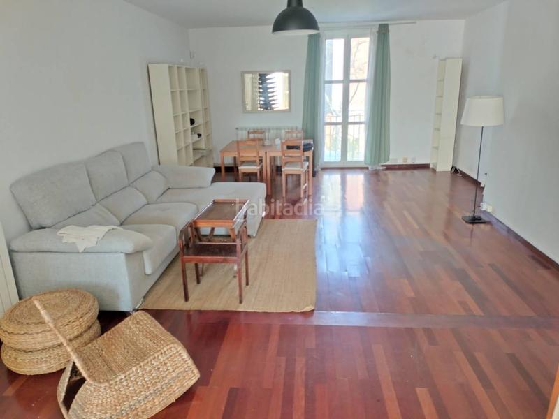 Foto cf364fa3-bddc-4ba1-83f8-bae2ecbe33a1. Attico con riscaldamento in Centre Sabadell