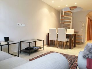 Miete Zweistöckige Wohnung in Centre. Duplex en alquiler en centre