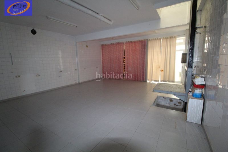 Foto 7700cd1d-5f61-4ac1-9245-d7e876d150d5. Casa amb calefacció a Cheste