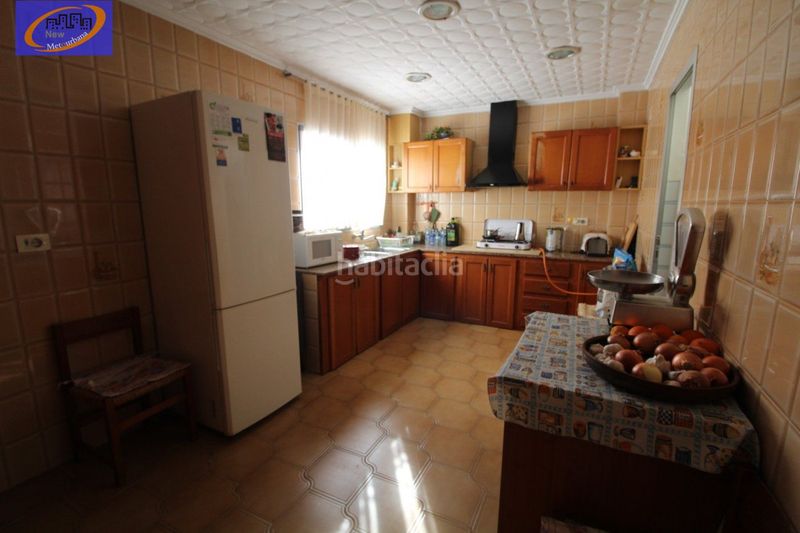 Foto cf9f2060-76f1-4034-ab52-533cbf87041c. Casa amb calefacció a Cheste