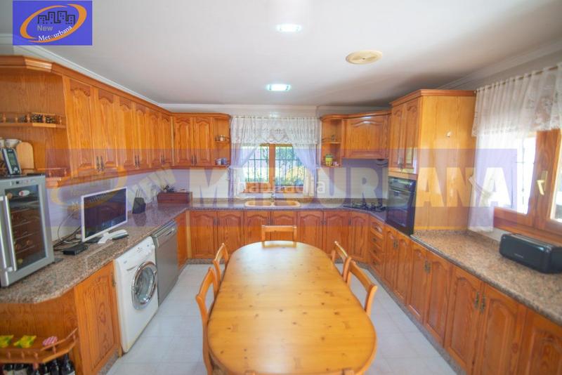 Foto 68419ead-0bae-4805-92ec-2e32567832f0. Xalet amb calefacció aparcament piscina a Barx