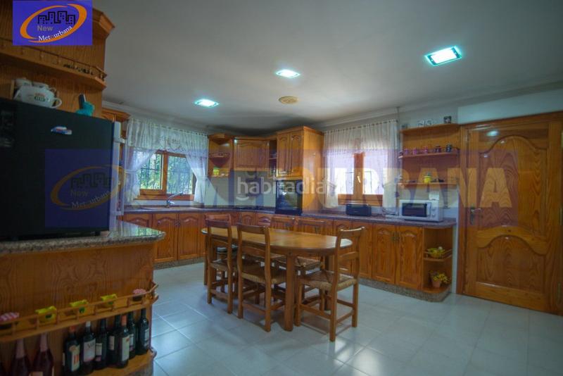 Foto d08ad870-7fbf-427b-b81e-031c760a78df. Xalet amb calefacció aparcament piscina a Barx