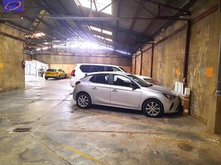 Local Comercial  Calle de castilla. Negocio de garajes y trasteros en pleno funcionamiento